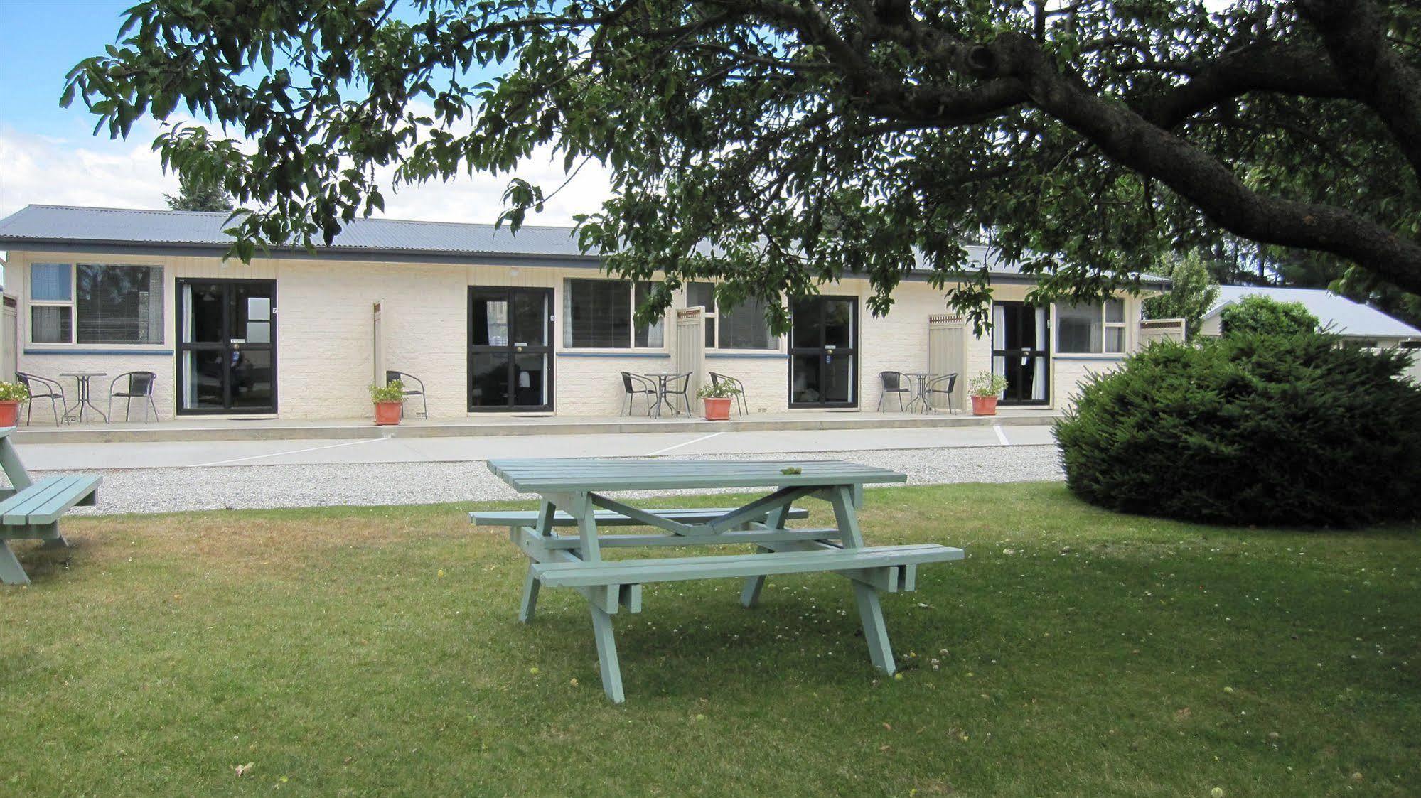 Cromwell Motel 3*